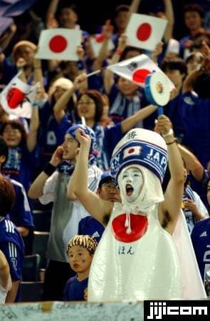 日本-ロシア戦のスタンド・横浜国際総合競技場（時事通信）