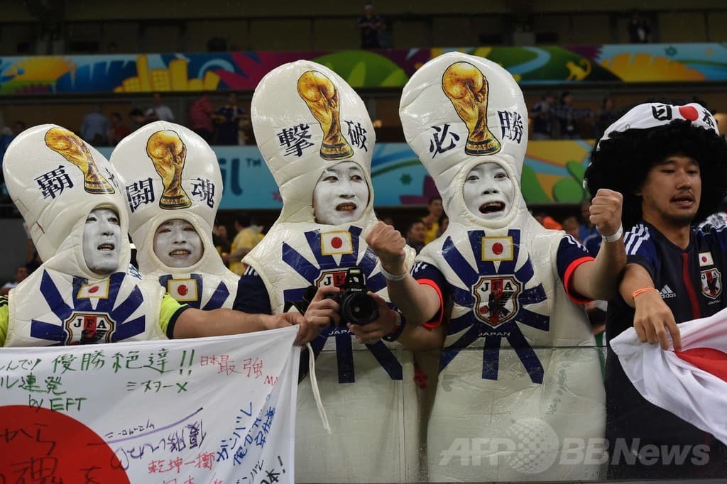 AFP wire 写真：4ピン並び